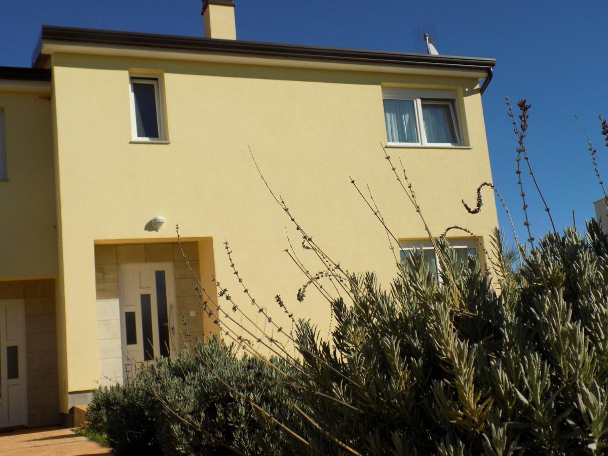 Twins Villa Rosini Exteriör bild